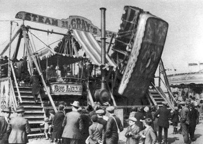 1926-1927年にロンドンのハムステッドヒースにある銀行の休日見本市アトラクション、スチームヨット 作： Unbekannt