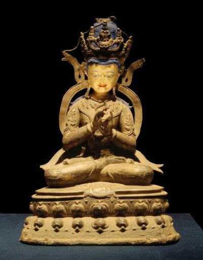 Tathagata Vairocana - Skulptur、1300 n。 Chr。 作： Unbekannt