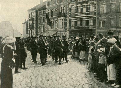 オステンドへのイギリス海兵隊の到着、第一次世界大戦、1914年、1920年。 作： Unbekannt