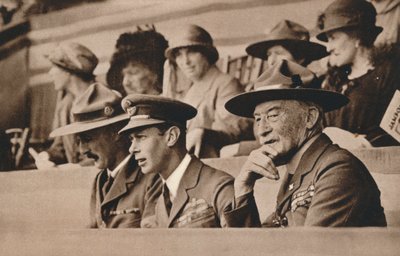 ヨーク公、後にジョージ6世とバーデンパウエル卿がジャンボリーでウェンブリーに到着、1924年。 作： Unbekannt