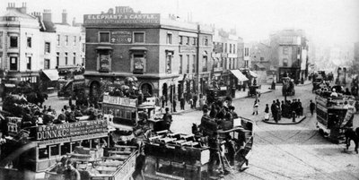 1926年から1927年にかけてのロンドンの馬車の時の象と城 作： Unbekannt