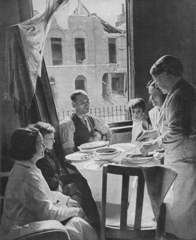 家族は食べる必要があります、c1940 1942 作： Unbekannt
