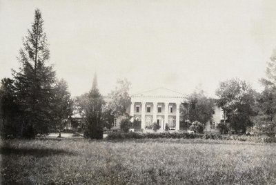 レバショフ家の家Osinovaya Roshcha、1885 作： Unbekannt