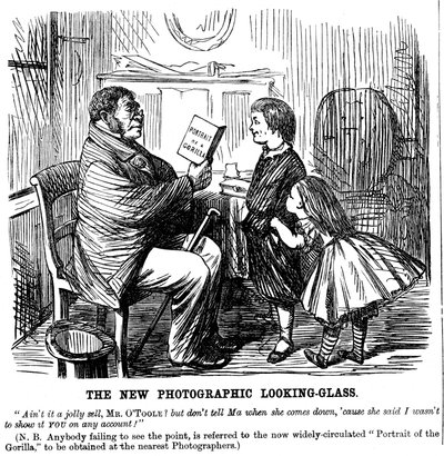 新しい写真用鏡、パンチからの漫画、人間の起源の日常的な証拠、1861 作： Unbekannt