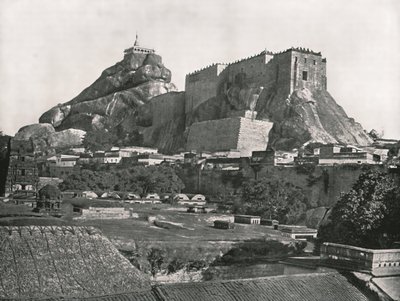 北から見た岩、トリヒノポリ、インド、1895年。 作： Unbekannt