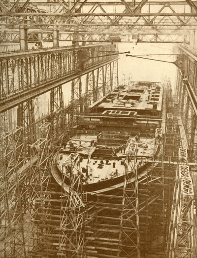 建設中のホワイトスターライナードリック、c1930。 作： Unbekannt