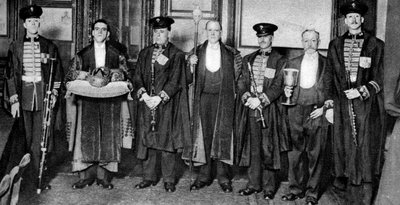 1926年から1927年にロンドンのサドラーズカンパニーに新しいマスターを選出する年次式典 作： Unbekannt