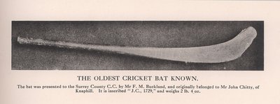 知られている最も古いクリケットのバット、1912年。 作： Unbekannt