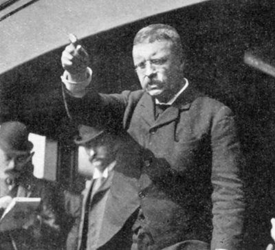1901年にニューヨーク州で開催された会議で演説したセオドアルーズベルト 作： Unbekannt