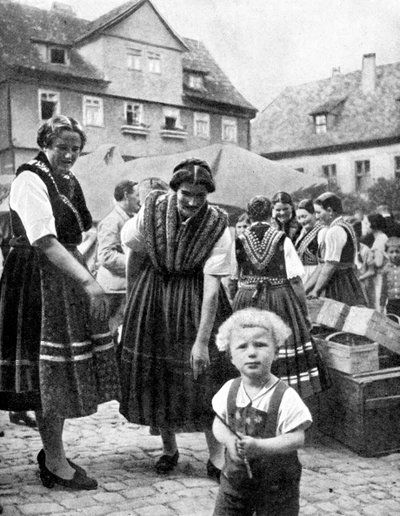南ドイツの伝統衣装1936 作： Unbekannt