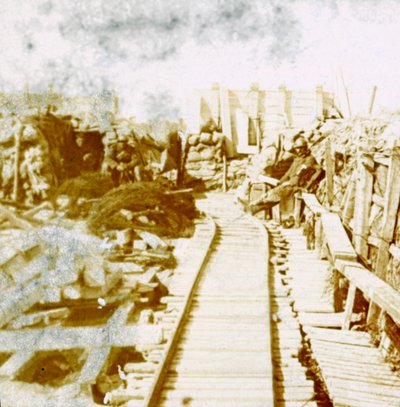塹壕と鉄道線、イサー南、ディクスムイド、ベルギー、c1914-c1918 作： Unbekannt