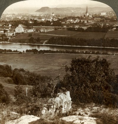 1905年にニッド川とフィヨルド川の間にあるトロンジェム、その家屋、倉庫、大聖堂。 作： Unbekannt