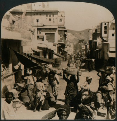 トゥルーリーオリエンタル-1907年、インドの古代都市アジュメレの通り 作： Unbekannt