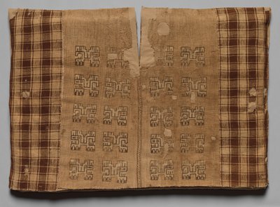 プロファイル動物とチェッカーボードのチュニック、700 BC-AD 650。 作： Unbekannt
