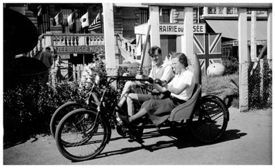 2人乗り三輪車、ベルギー、ゼーブルージュ、1936 作： Unbekannt