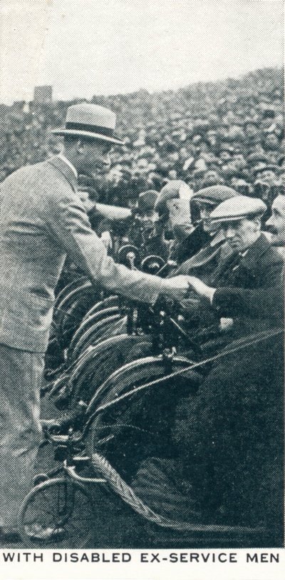 元サービスマンを無効にして、1922年1937年 作： Unbekannt