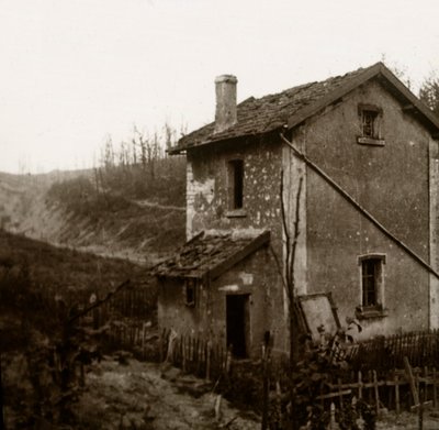 木製の十字架、タヴァンヌトンネル、ヴェルダン、北フランス、c1914-c1918 作： Unbekannt