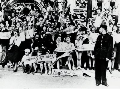 第二次世界大戦：1944年のパリ解放。 作： Unbekannt