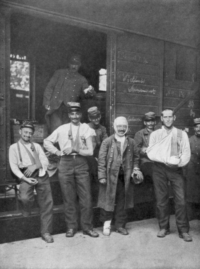 1914年に電車で病院に行く途中で負傷したフランスの兵士 作： Unbekannt