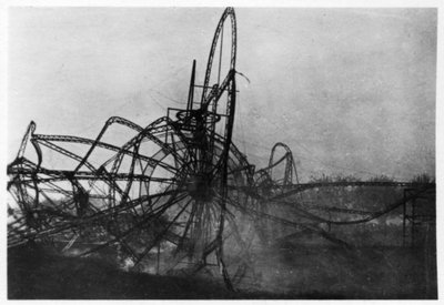 1908年1933年のドイツ、エヒターディンゲン号災害後のツェッペリンLZ4 作： Unbekannt
