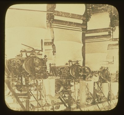1850年頃、レスターシャー州のウォルジーウール工場で働いていた編み機 作： Unbekannt Unbekannt