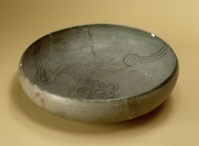 テラコッタ塗装の灰色の陶器、ハスティナプール、紀元前800〜400年 作： Unbekannt Unbekannt