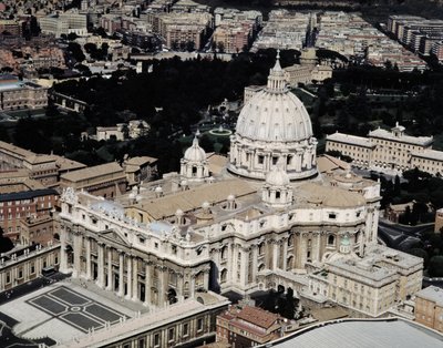 ローマのサン・ピエトロ大聖堂の航空写真（写真 作： Unbekannt