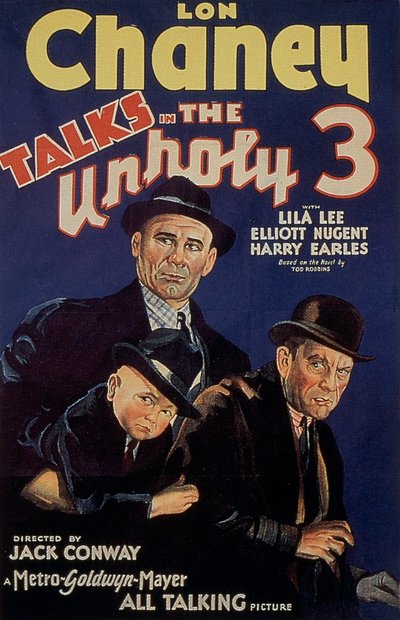 1925年、ロン・チェイニーが出演したトッド・ブラウニング監督の映画「The Unholy Three」の撮影現場。 作： Unbekannt