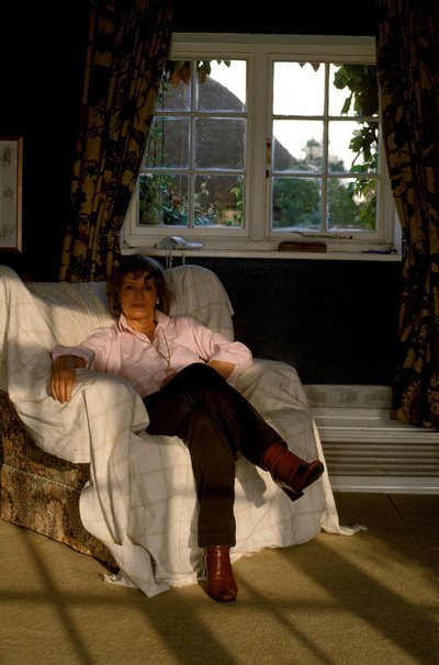 2004年10月、ドーチェスター（イギリス・ドーセット州）の自宅でのベーブ・ウォルターズ。 作： Unbekannt