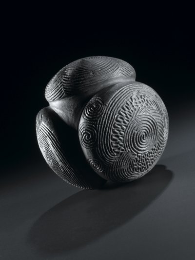 グラスヒル、タウィー、アバディーンシャー、新石器時代、紀元前3000年頃から刻まれたボール 作： Unbekannt