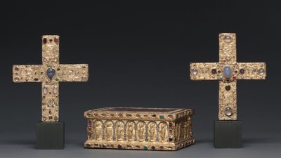 伯爵夫人ガートルードの儀式の十字架、ニーダーザクセン州、1038年頃、聖遺物箱、1200年代と1038年直後のリドルフ伯爵の儀式の十字架 作： Unbekannt