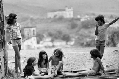 ブラジル、ミナス・ジェライス州の子供たち。1980