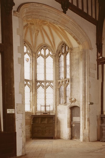 リンカンシャー州Gainsborough Old Hallの大広間の窓の詳細（写真 作： Unbekannt