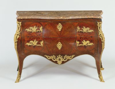 フランス製サーペンタイン・コモード、金銅製マウント、大理石トップ、1740年頃 作： Unbekannt