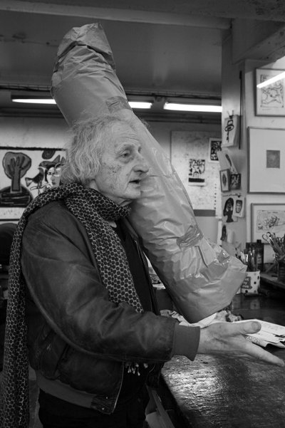 フランス人画家、ミシェル・ハースの肖像。2009年にパリで開催されたPasnic engraving workshop。 作： Unbekannt