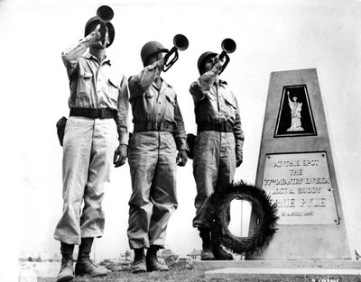 第二次世界大戦（1939-1945） - World War II（WWIIまたはWW2）。沖縄（日本）8月20日 作： Unbekannt
