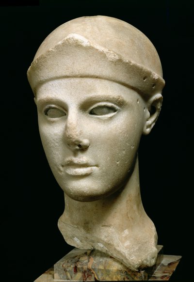 兜をかぶったエギナのアテナ 像の頭部 ギリシア、エギナ人、前460年頃（大理石製 作： Unbekannt