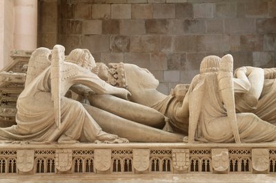 イネス・デ・カストロ（1320-1355）の墓、ポルトガル、アルコバード修道院 作： Benjamin Baud