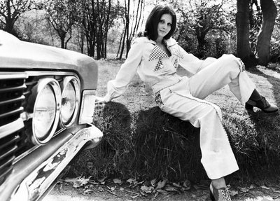 トラウザー・スーツ（1972年4月 作： Unbekannt