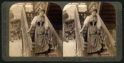 伝統的な衣装を着た若いスイス人女性を描いた立体カード、1900年頃（セピア写真）（473238も参照） 作： Underwood and Underwood
