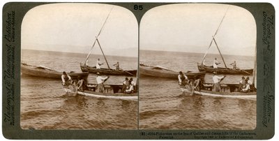 ガリラヤ湖の漁師、パレスチナ、1900年。 作： Underwood and Underwood