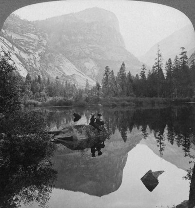 ミラー湖の眺め、マウントワトキンス、ヨセミテ、カリフォルニア、米国、1902 作： Underwood and Underwood