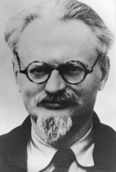 レオン（レフ）トロツキー、ロシア革命家、ソビエト共産党指導者（1879-1940）、メキシコ、1936年、57歳、メキシコ警察の肖像。 作： Unknown