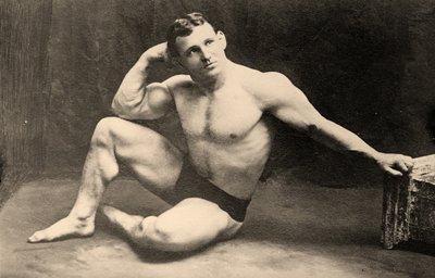 ヘビー級レスラーの肖像、ヨハン・レム、1910年頃 作： Unknown