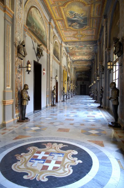 建築：マルタ共和国のヴァレッタ（La Valletta）にあるマルタ騎士団のグランドマスターの宮殿の様子（写真 作： Unknown artist