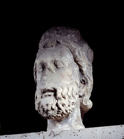 パリのノートルダム大聖堂から出土したユダの王の頭部。1220-1230年頃 パリ国立中世美術館 テルム・ド・クリュニー所蔵 作： Unknown artist