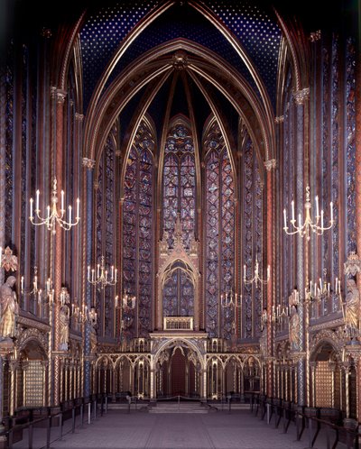 パリのサント・シャペルの内観：高い礼拝堂、建築 作： Unknown artist
