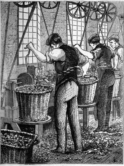 イギリスの大きな産業ウォルター・エヴァンスが1863年にイギリスで綿紡績を開始。コイルの製造。 作： Unknown artist