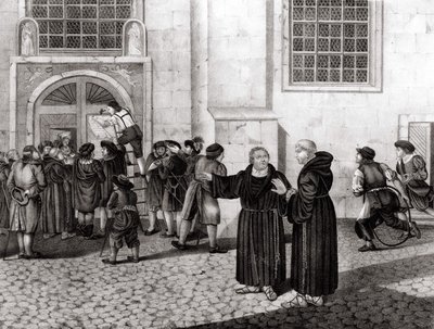 1517年10月31日、ルターはヴィッテンベルク城の城門に「免罪符の販売を非難する95ヶ条の論題」を掲げ、宗教改革の始まりとなった（写真）。 作： Unknown artist