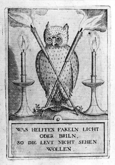 眼鏡をかけたフクロウは知恵の象徴。Amphitheatrum sapientiae aeternae "のエングレーヴィング。(永遠の知恵の円形劇場）（Hamburg: n.n. 作： Unknown artist